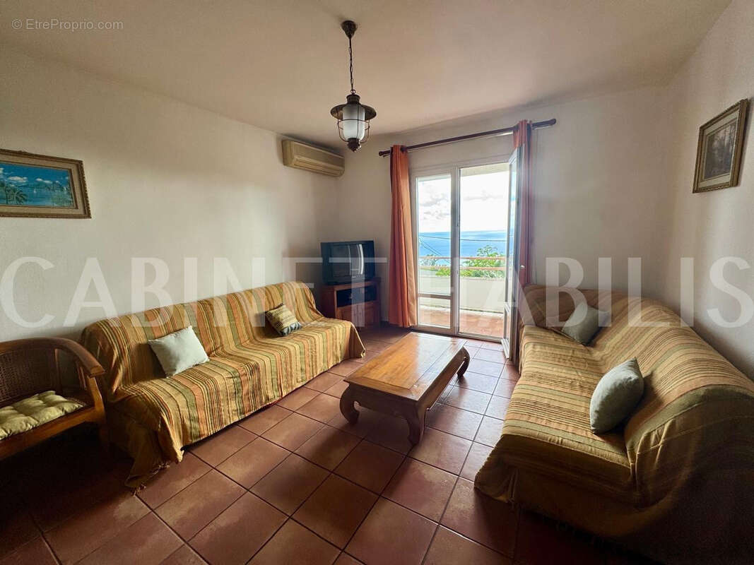 Appartement à LES AVIRONS