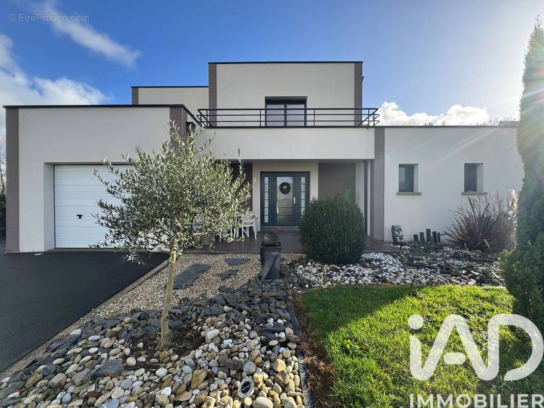 Photo 1 - Maison à PLOUMAGOAR