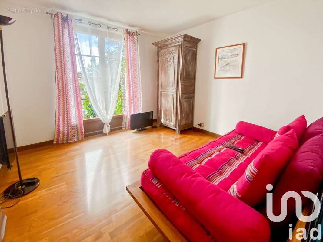 Photo 4 - Maison à VARENNES-JARCY