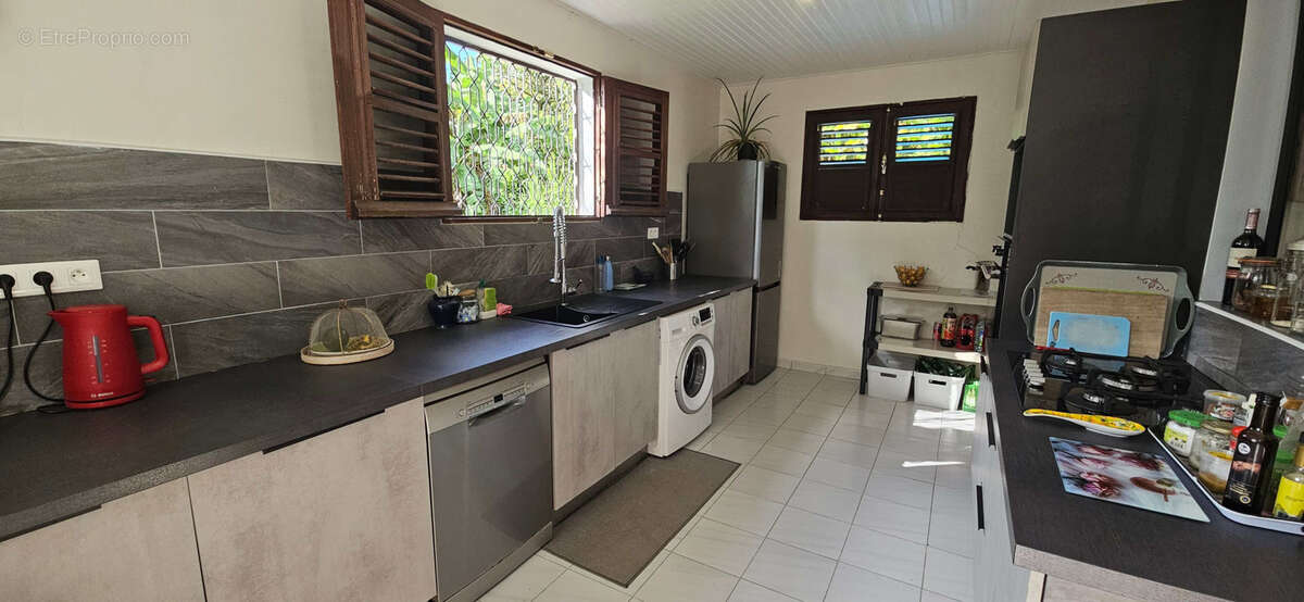 Maison à RIVIERE-SALEE