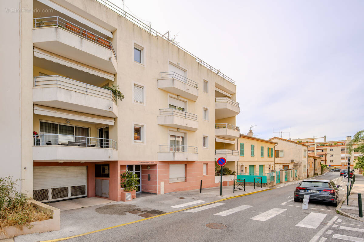 Appartement à HYERES