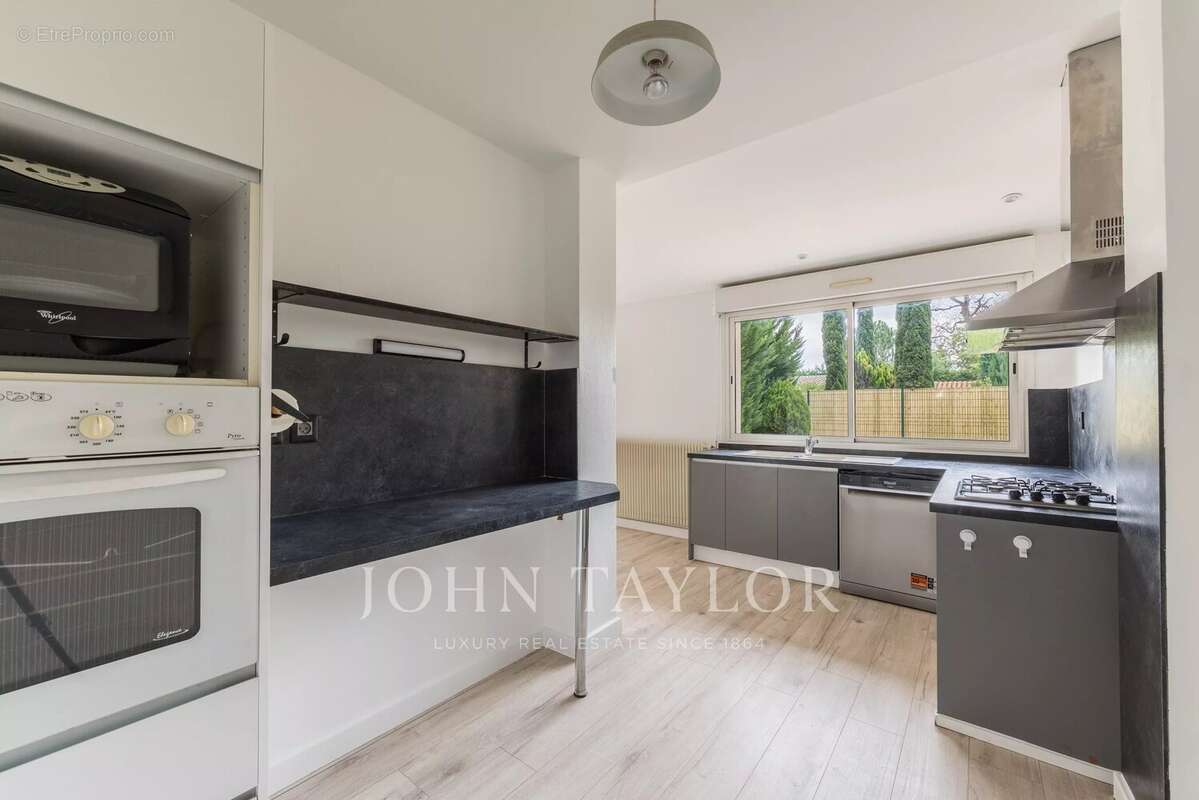 Maison à LE BOUSCAT