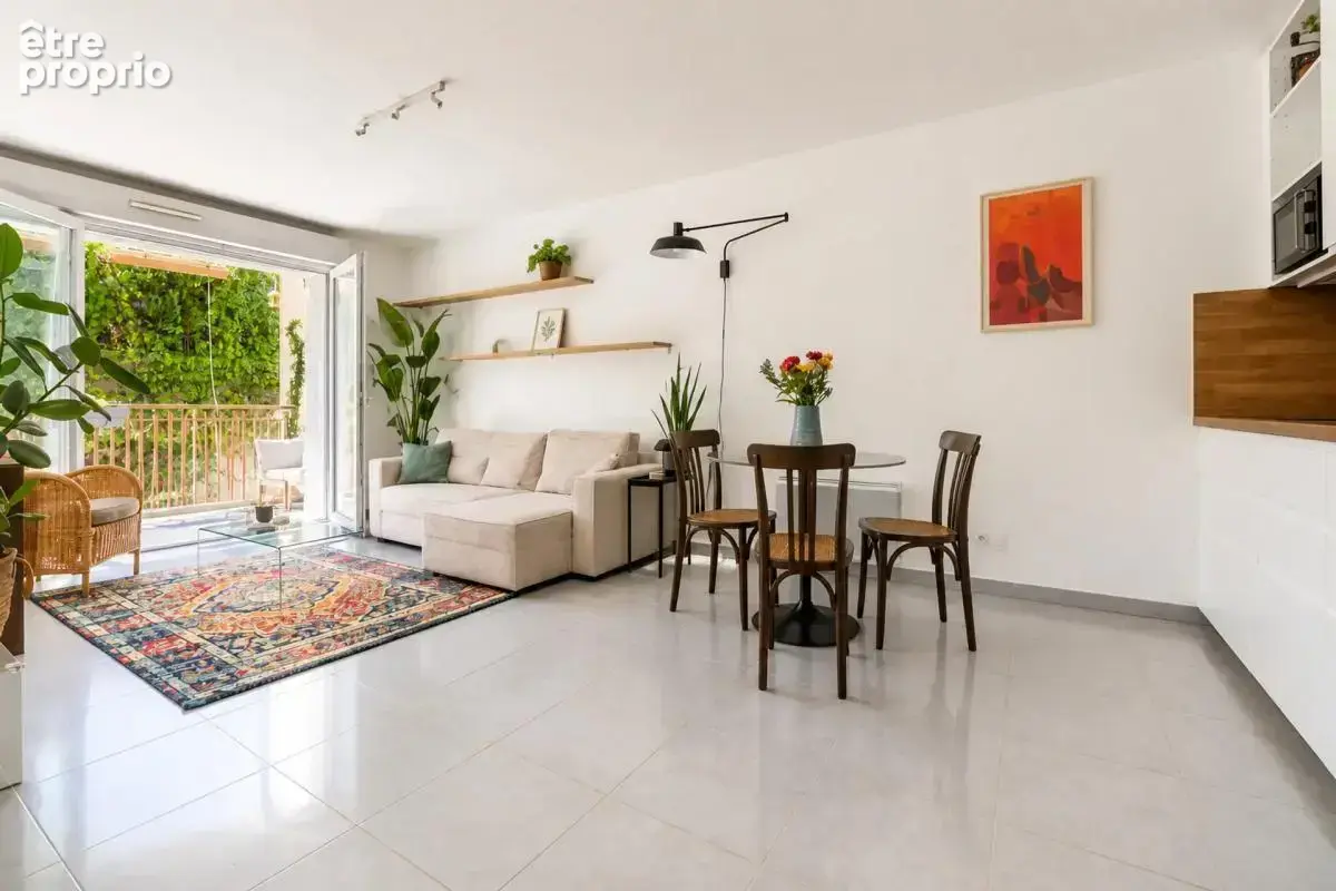 A vendre t3 renove avec garage et terrasse-marseille 13004-13012 - photo 2