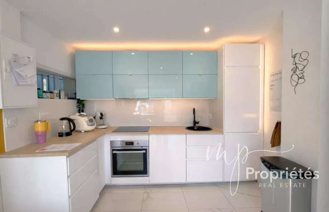 Appartement à LA CROIX-VALMER