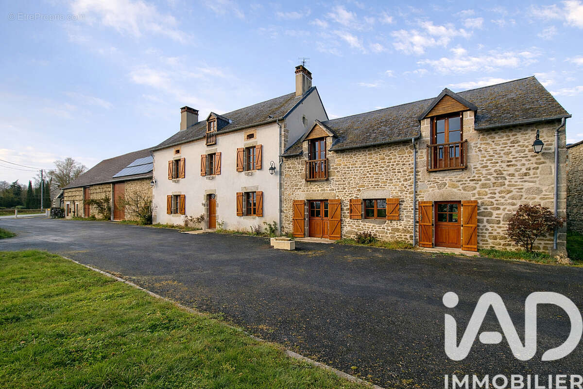 Photo 2 - Maison à GOUZON