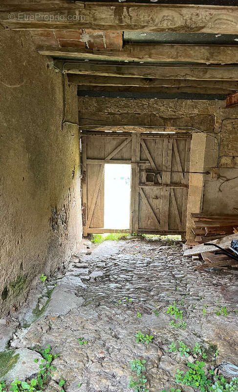 SALLES-LA-SOURCE: Maison de caractère  avec dépendances + jardin - photo 21