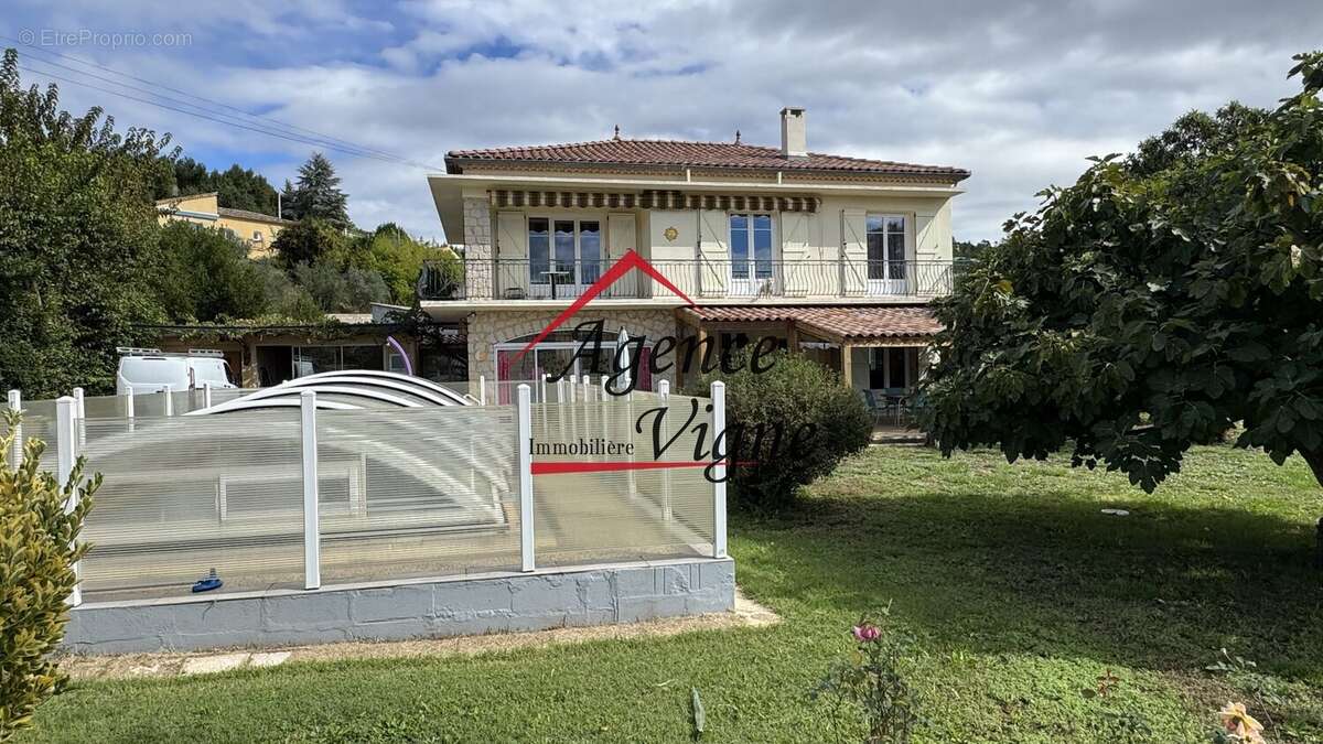 Maison à SAINT-AMBROIX