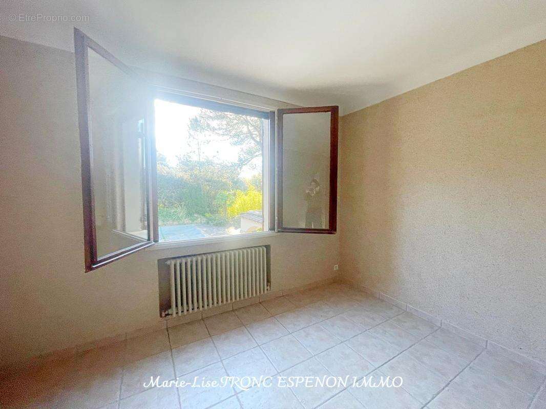 Maison à PERNES-LES-FONTAINES