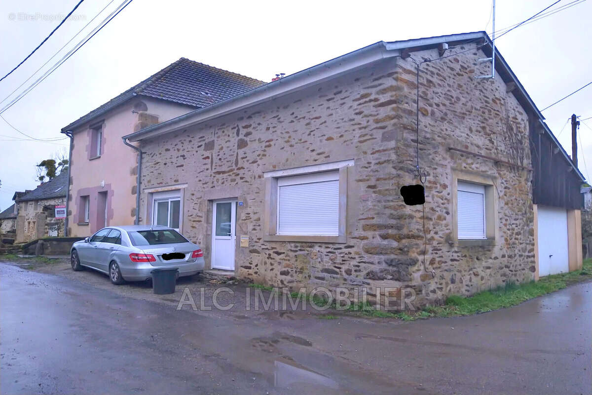 Maison à SOUGE-LE-GANELON