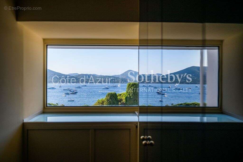 Appartement à SAINT-TROPEZ