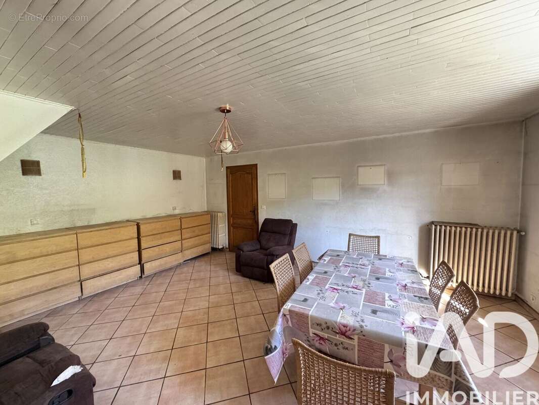 Maison 101 m² à Montpezat-Sous-Bauzon  - photo 7