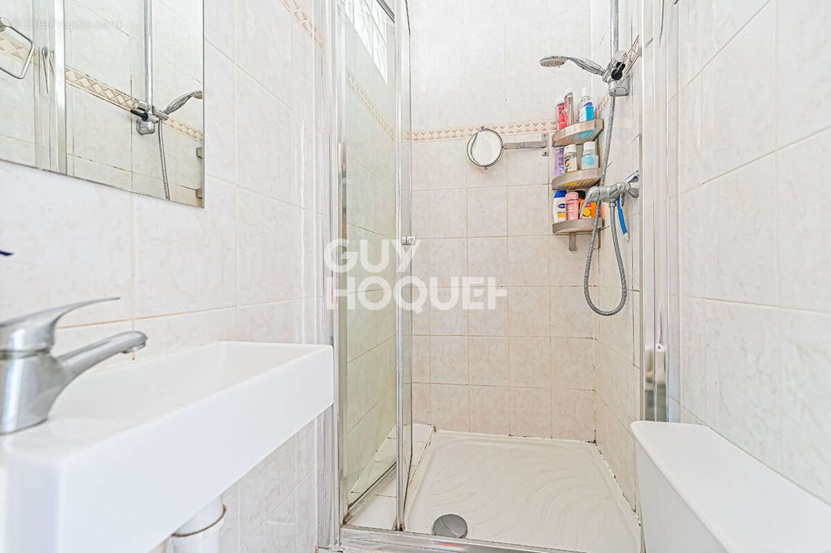 Appartement à PARIS-12E