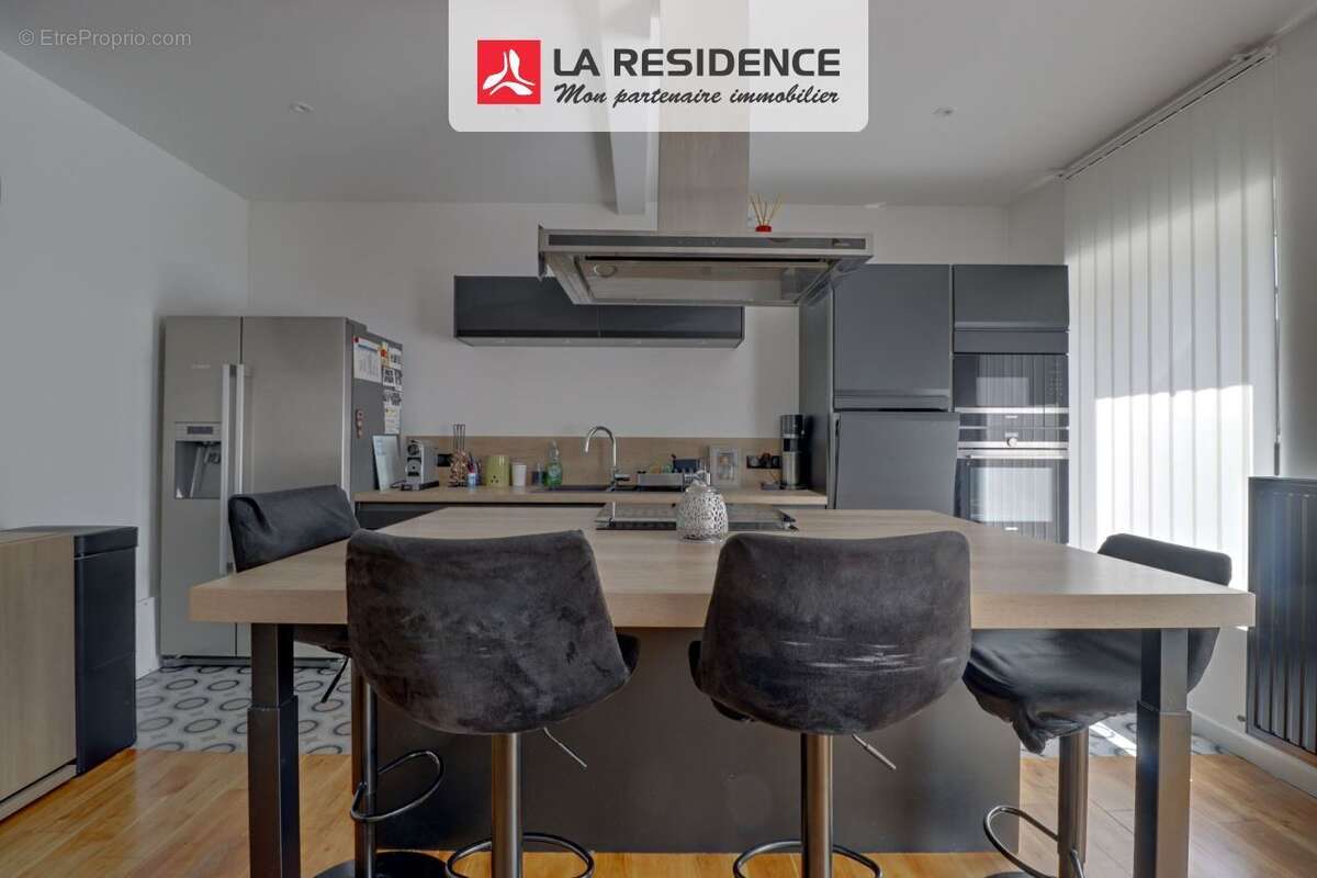 Maison 112 m² à Saint-Germain-En-Laye  - photo 5