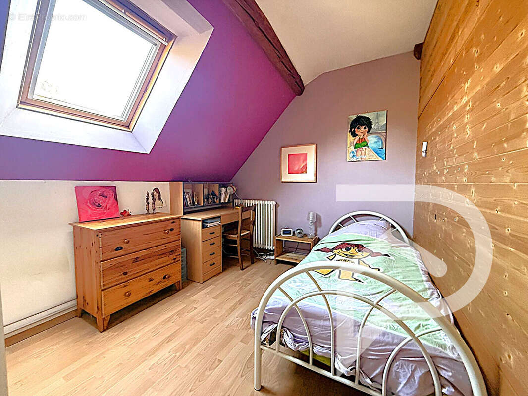 Maison à ESTREES-SAINT-DENIS