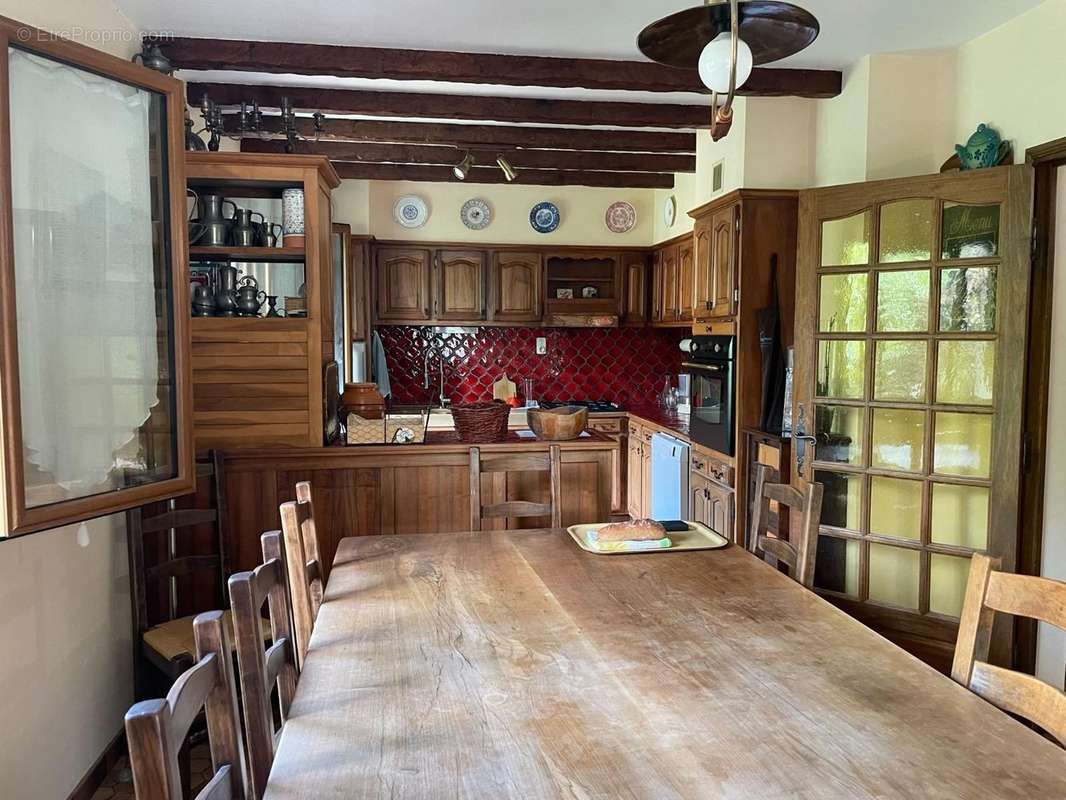 Maison à LARAGNE-MONTEGLIN