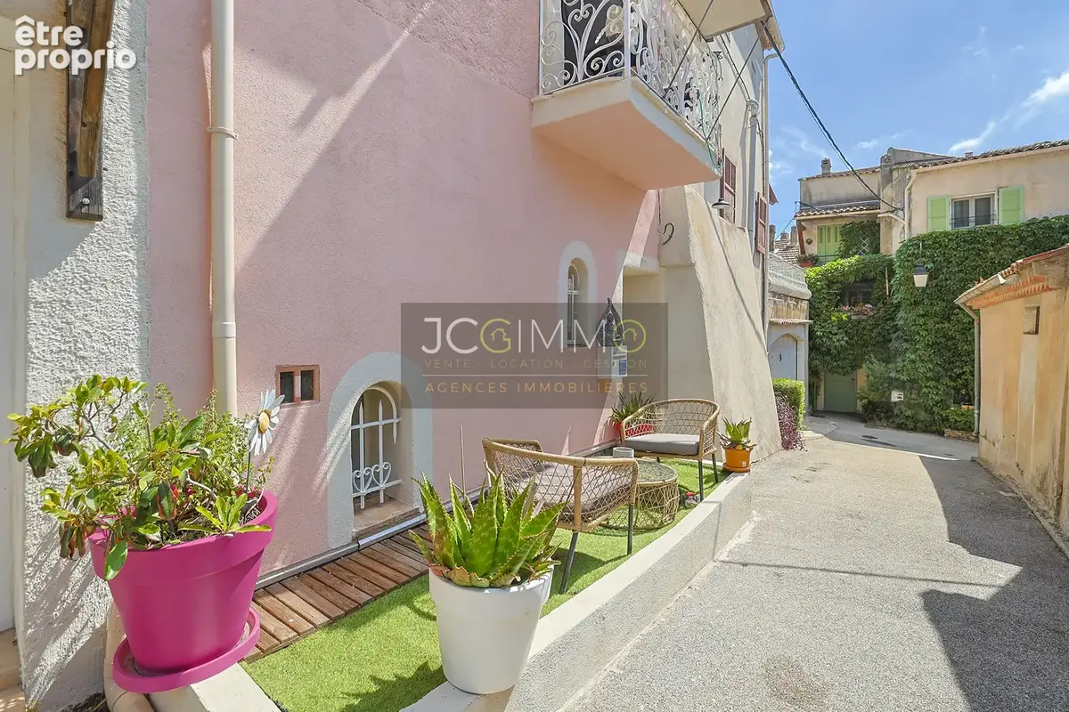 Maison à LA FARLEDE