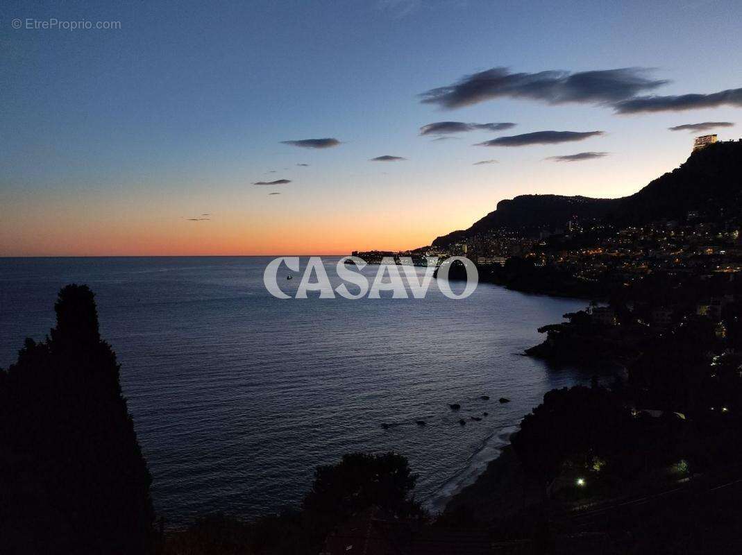 Appartement à ROQUEBRUNE-CAP-MARTIN
