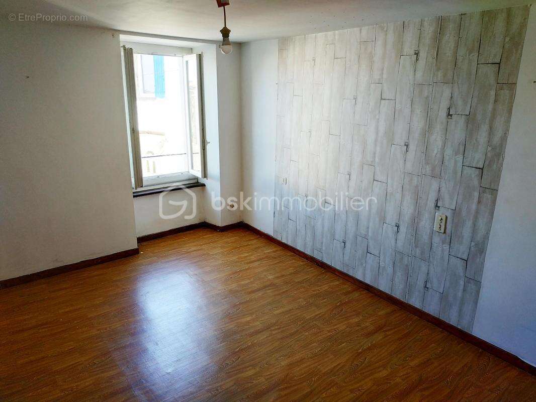 A SAISIR ! Maison de village, 80 m2, 3 chambres, parking de 36 m2 - photo 4