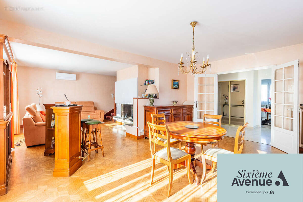 Maison à CHILLY-MAZARIN