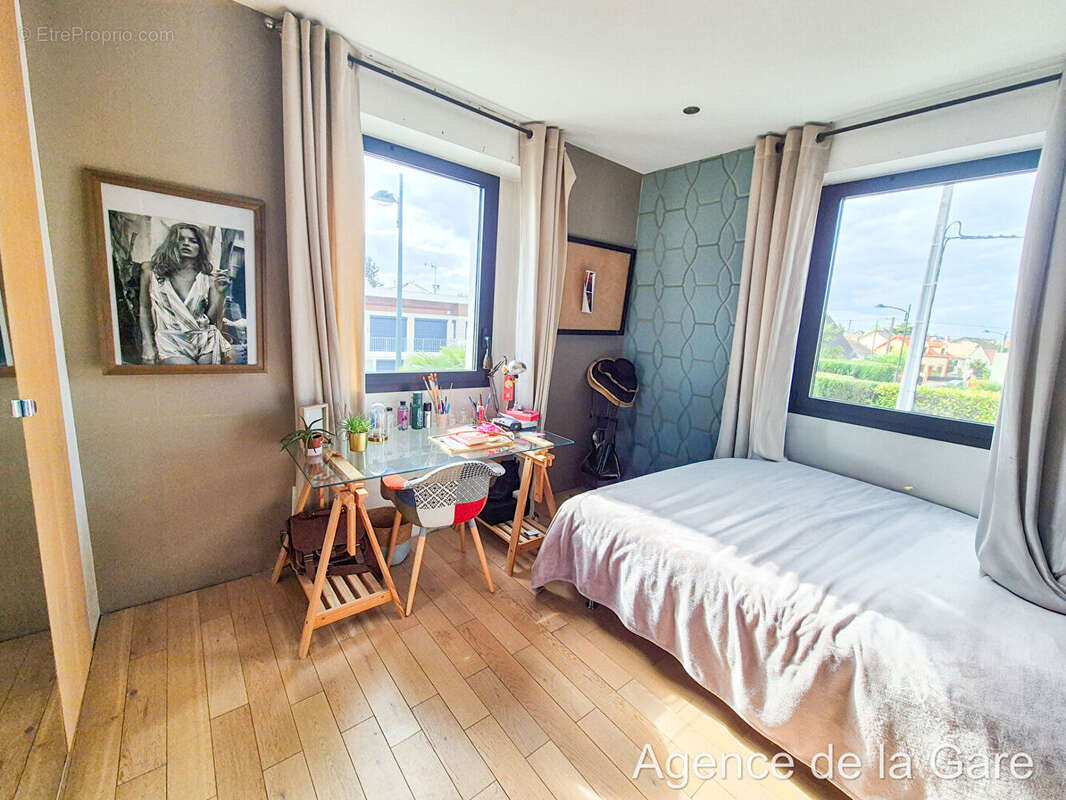 Maison à CARRIERES-SUR-SEINE