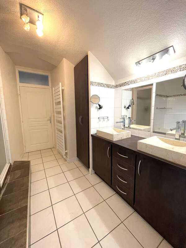 Appartement à CLAIX