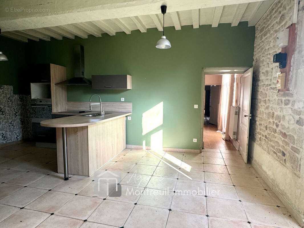 Maison à BRION-PRES-THOUET