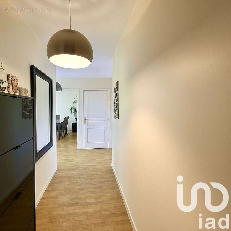 Photo 7 - Appartement à LE PLESSIS-TREVISE