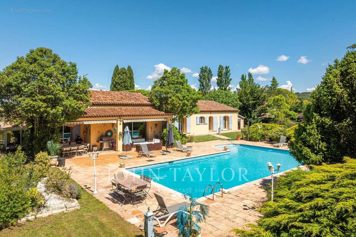 Exclusivité Aix Sud- Maison de plain pied- piscine- grand garage sécurisé. - photo 5