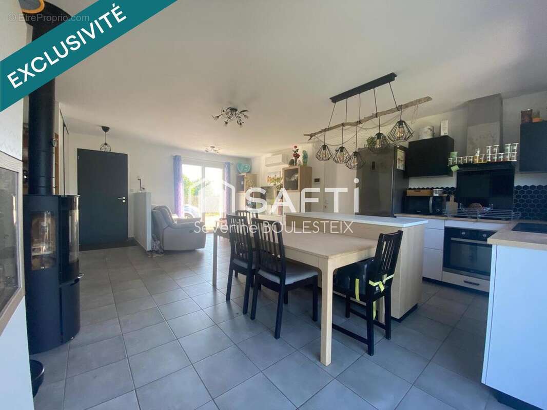 Photo 3 - Maison à SOYAUX