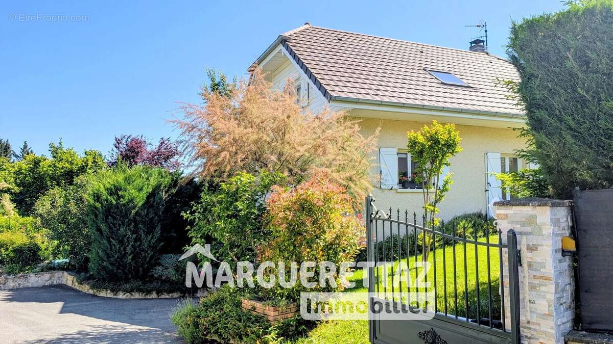 Maison à VETRAZ-MONTHOUX