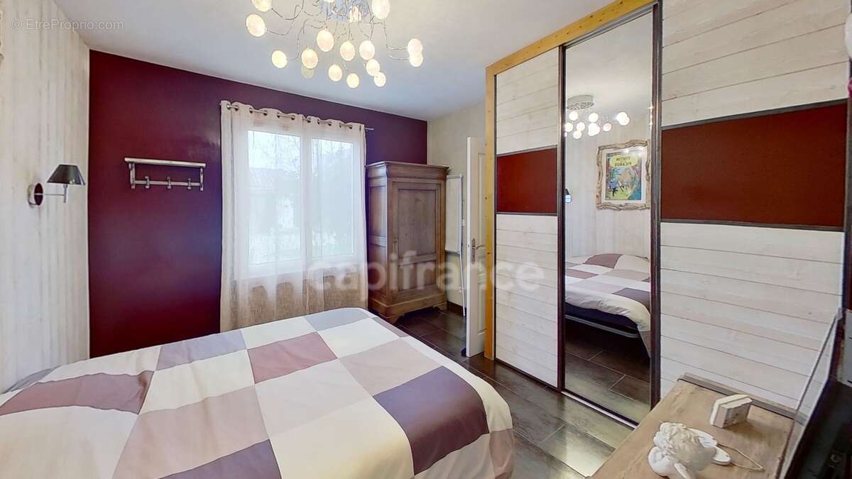 Maison de 116 m² - 4 chambres - proche services à pieds - garage -piscine - photo 11