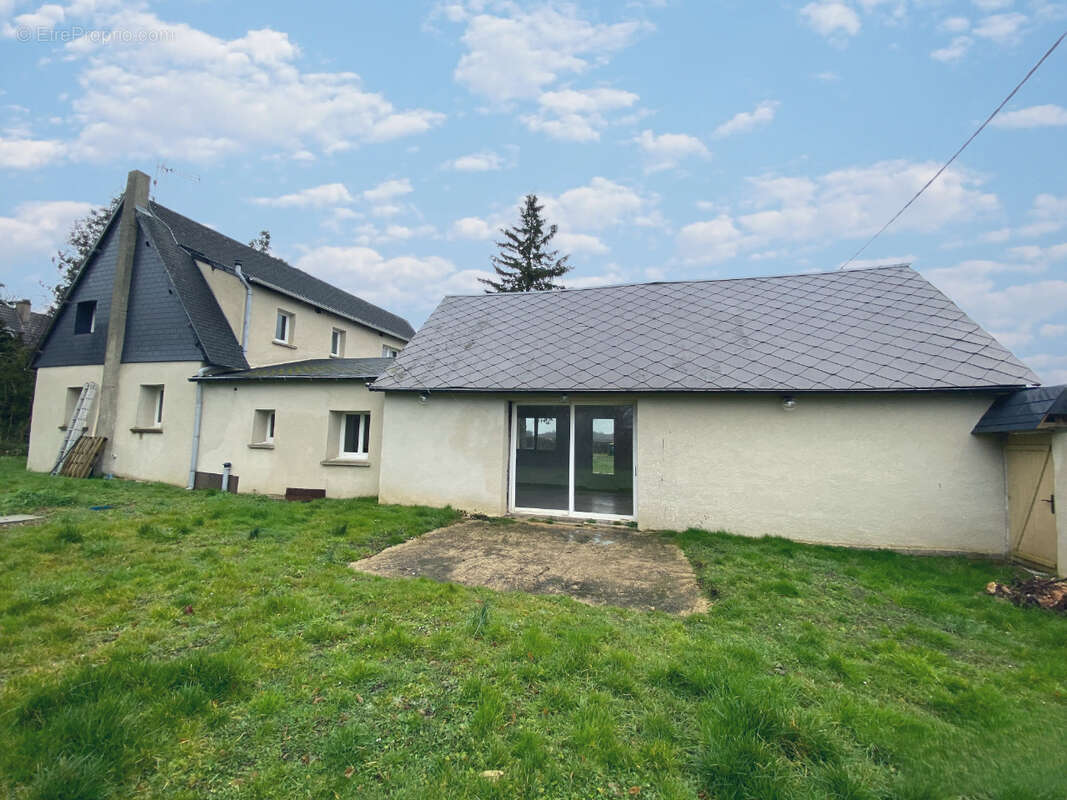 Maison à DAMVILLE