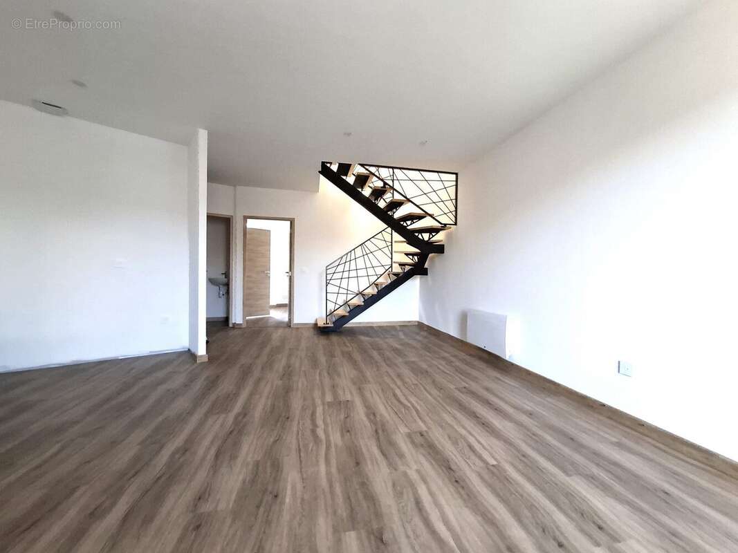 Appartement à COGNIN
