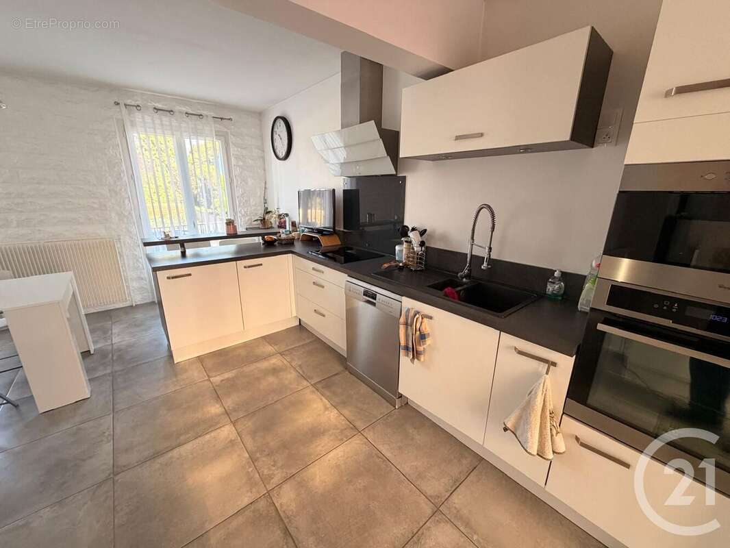 Maison à MOUSSY-LE-VIEUX