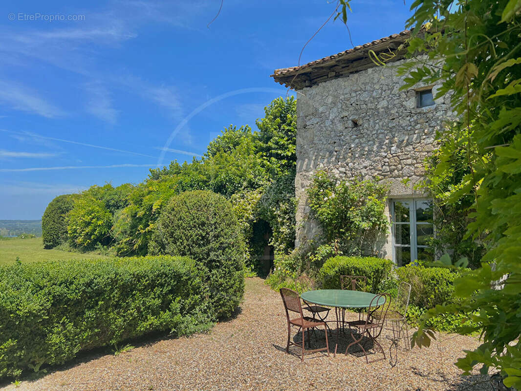 Maison à GENSAC