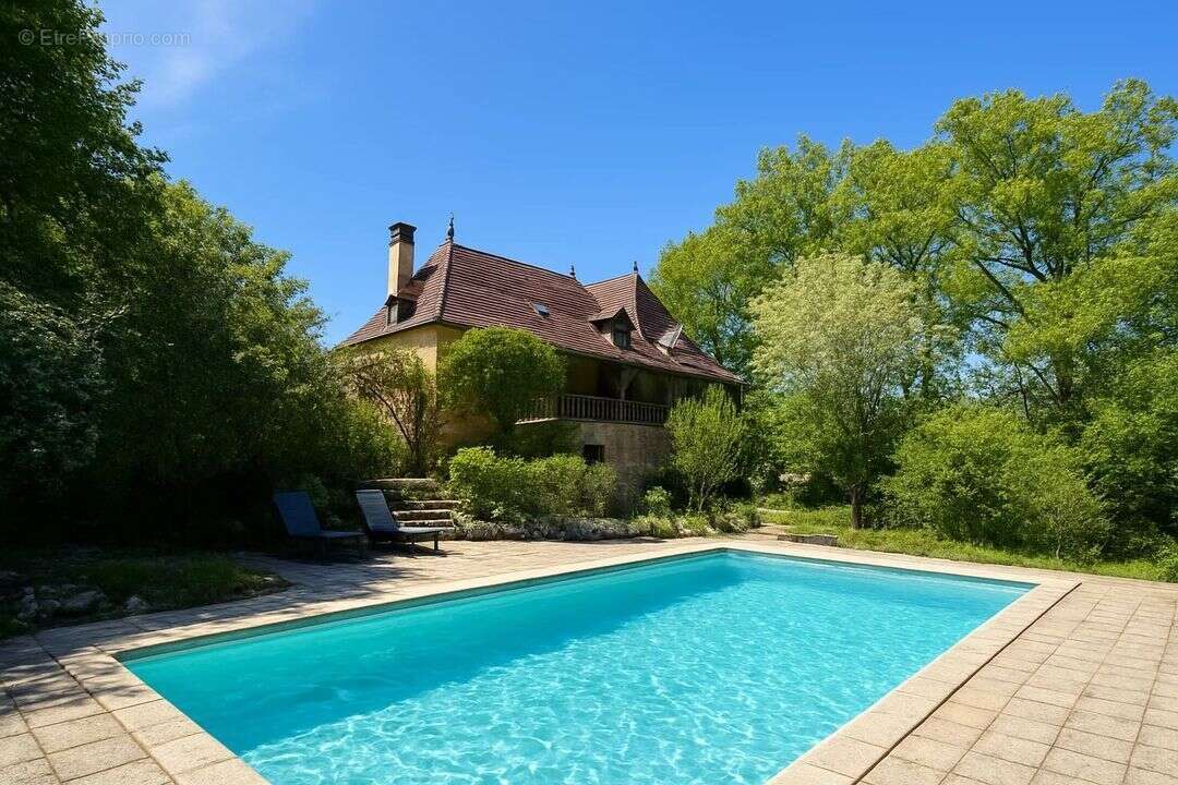 Maison à GOURDON