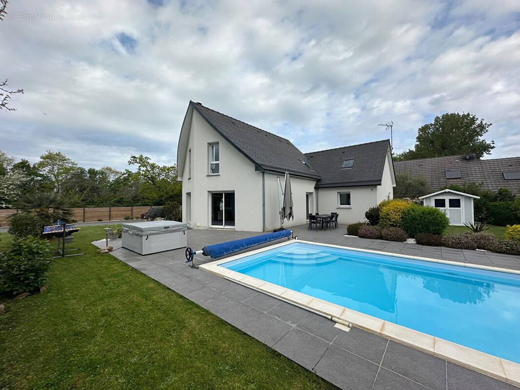 Maison à SAINT-PAIR-SUR-MER