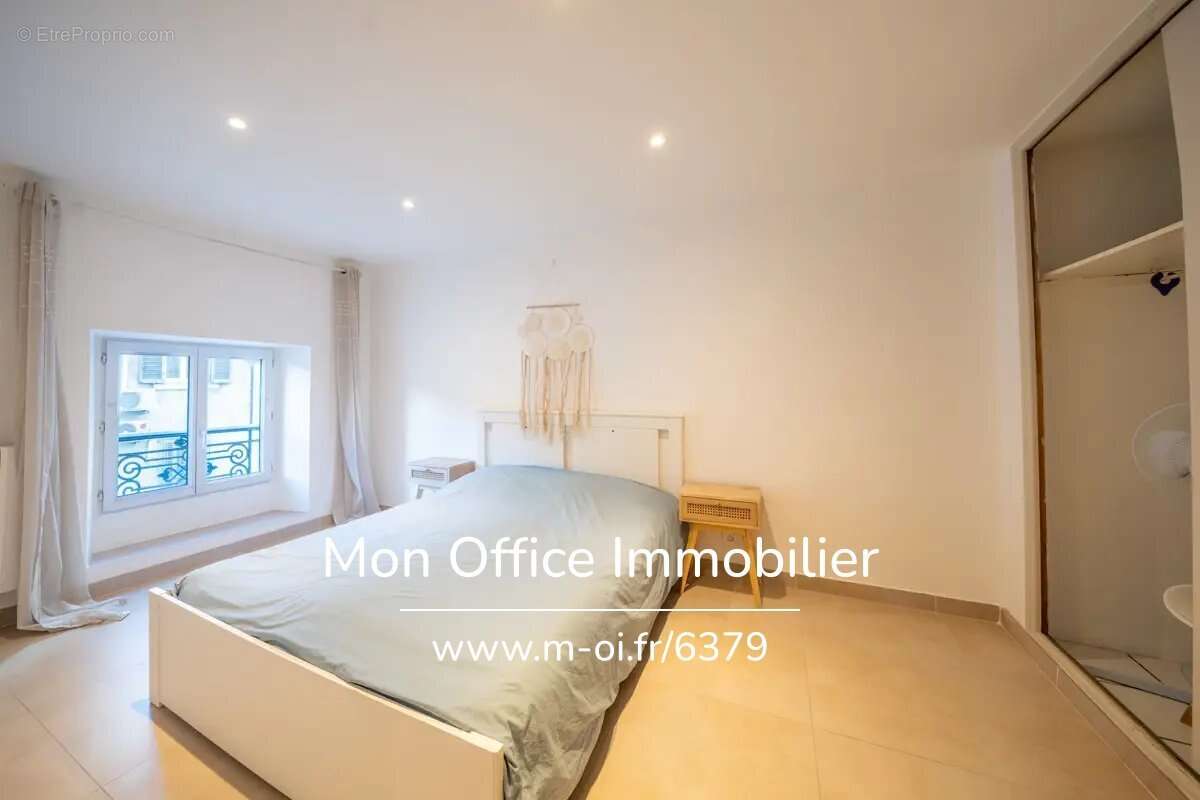 Appartement à MARSEILLE-6E