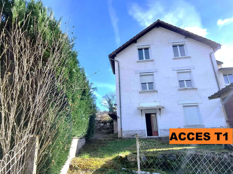 Maison à LAGUENNE
