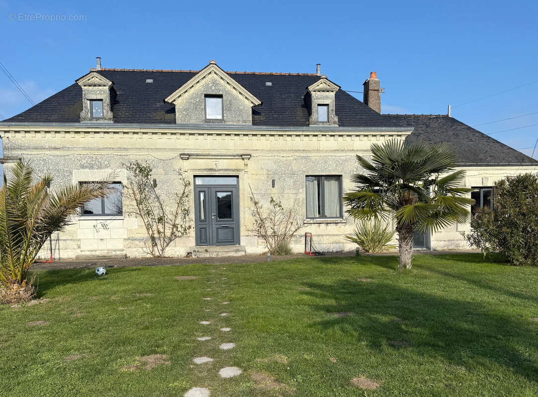 Maison à VARENNES-SUR-LOIRE