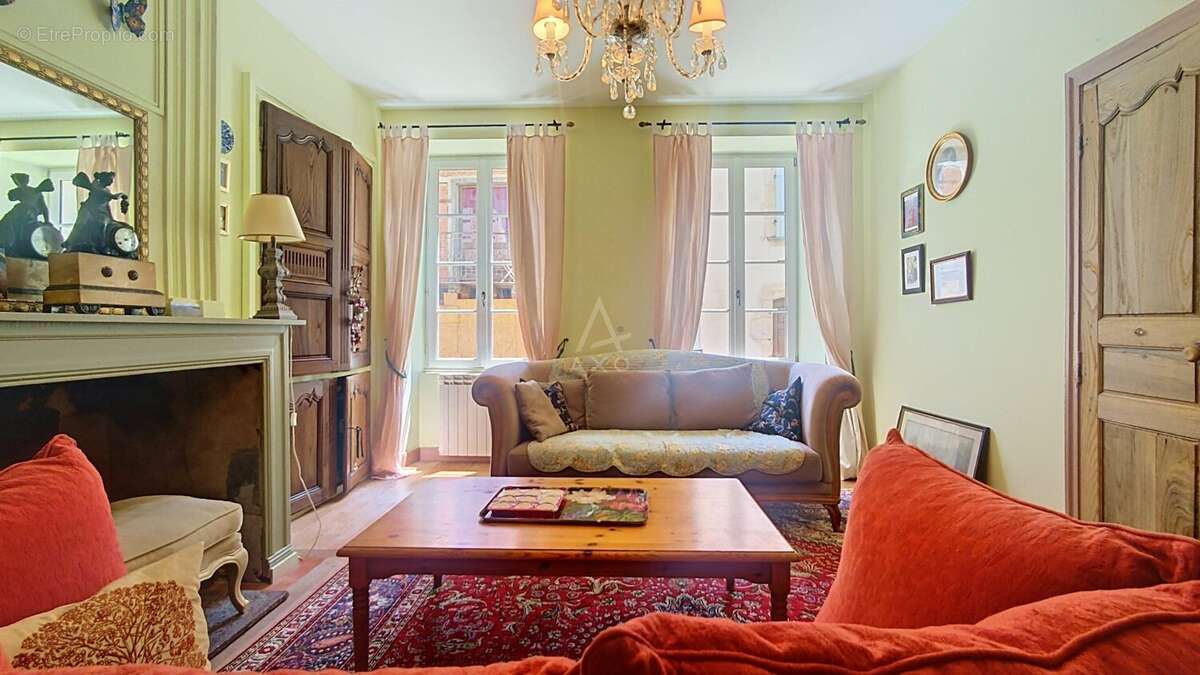 Ancien presbytère de caractère entièrement rénové de 198 m² habitables avec jardin à Labastide-d'Armagnac** - photo 15