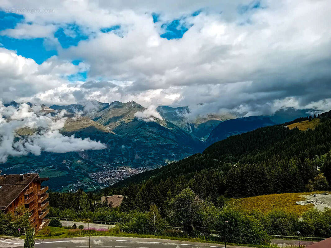 Appartement à LES CHAPELLES