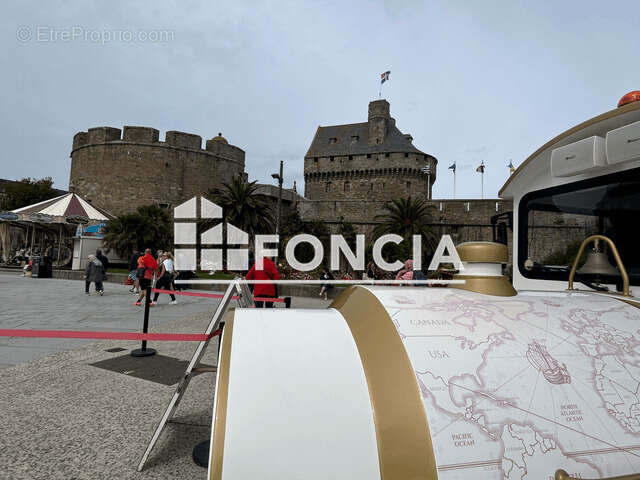 Commerce à SAINT-MALO