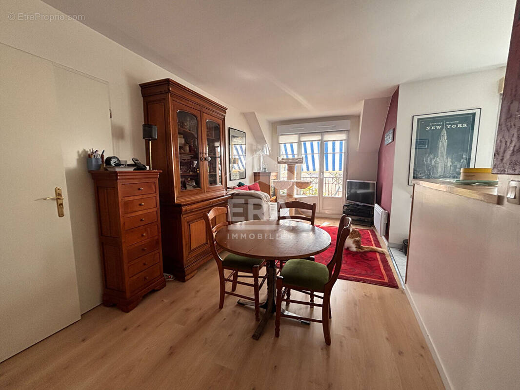 Appartement à PLAISIR