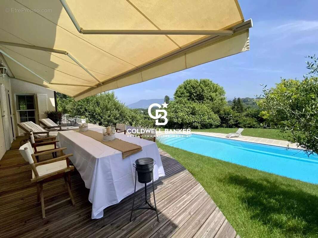 Maison à MONNETIER-MORNEX