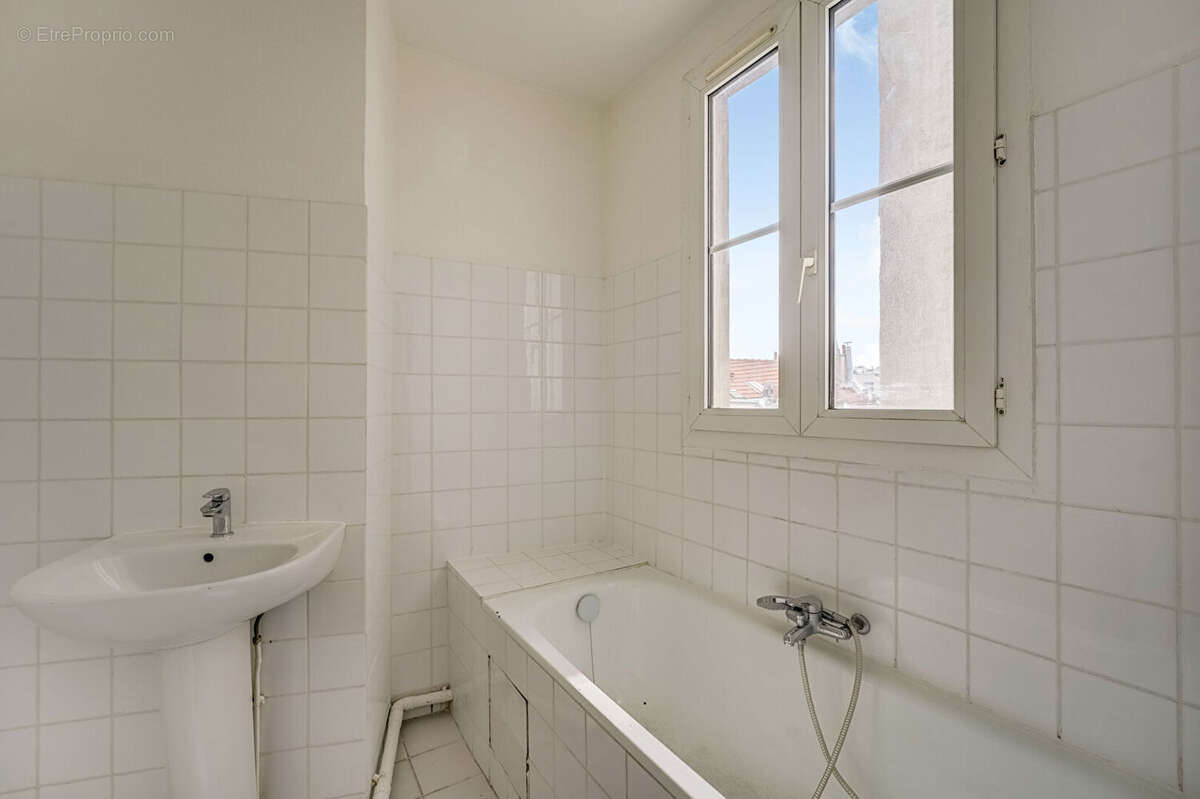 Appartement à PARIS-18E