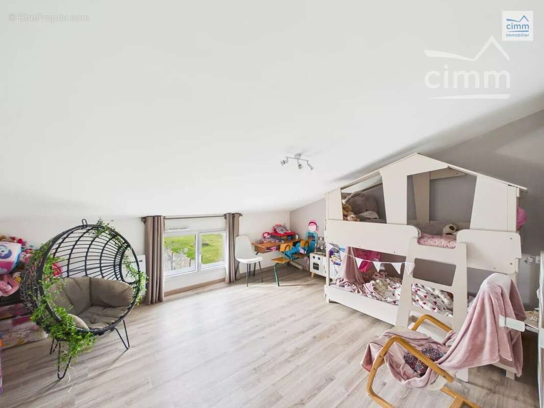 Maison à LES BRULAIS