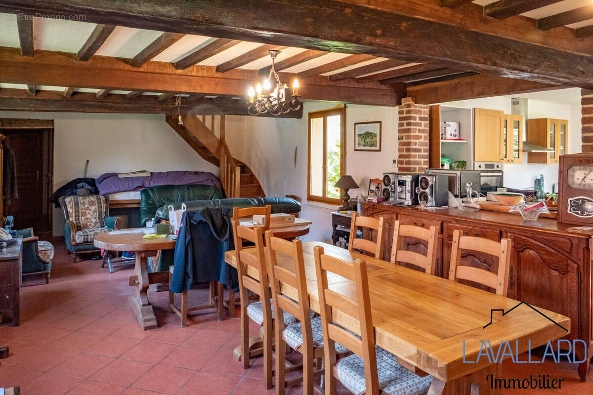 Maison à BEAUFORT-EN-SANTERRE