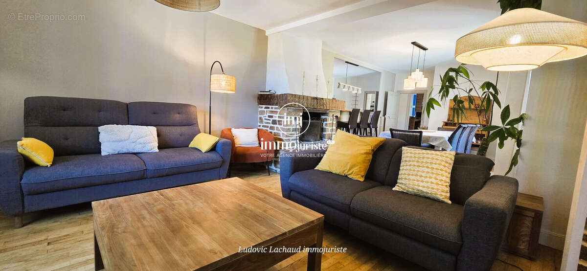 Maison 231 m² à Ladignac-Le-Long  - photo 7