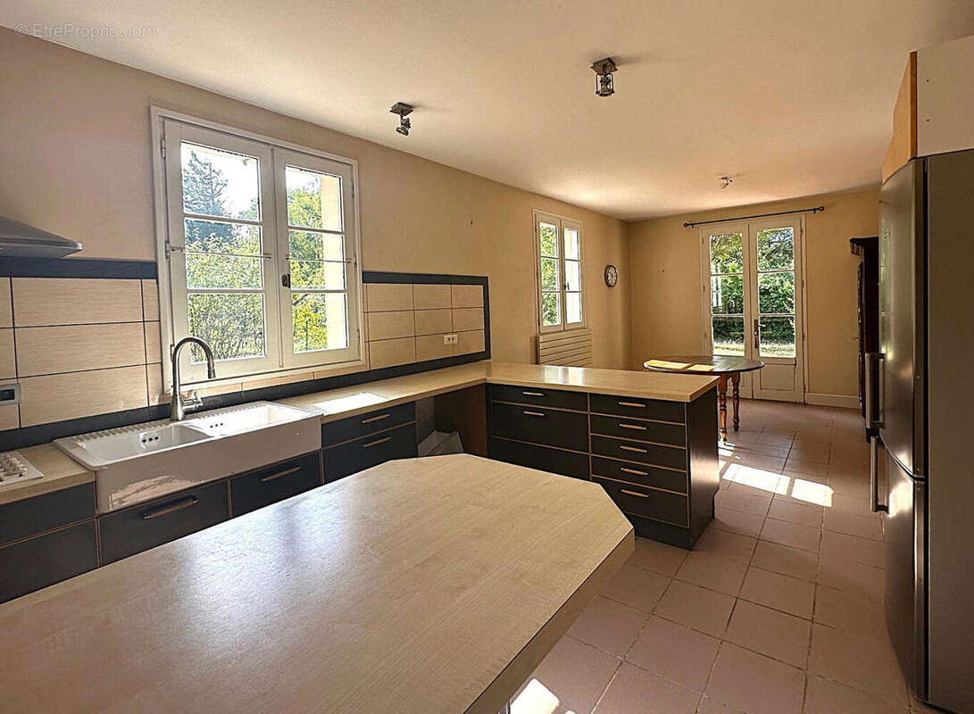 Maison de style toulousaine sur 2300 m² à Auch - photo 7